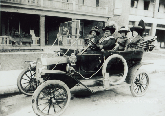 2014-08-29-MadamWalkerModelT1912aleliabundles.comMadamWalkerFamilyArchives.jpg